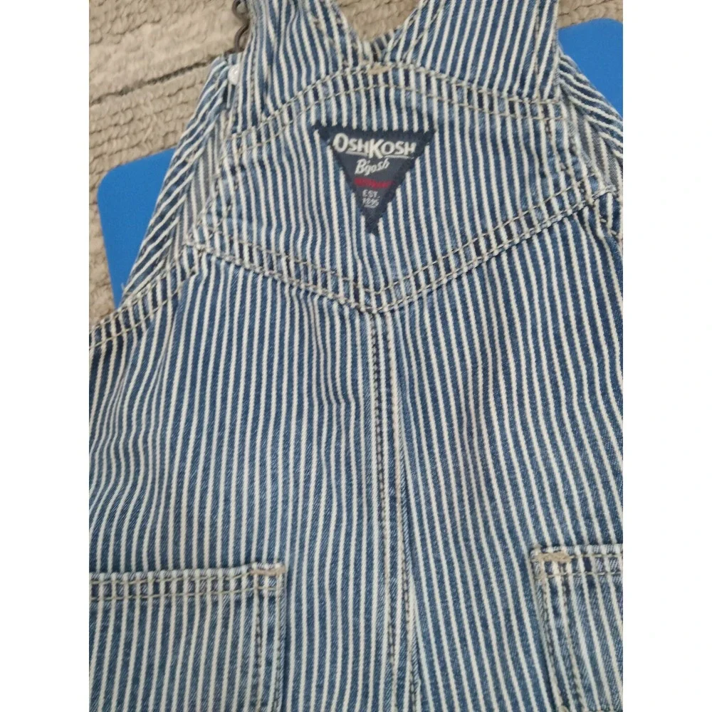 Osh Kosh B'Gosh Vestbak boy girl 18 Months Railroad Engineer Striped Bib Overall